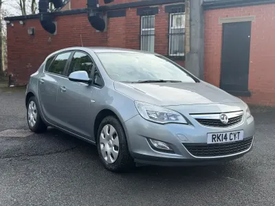 Used Vauxhall Astra 2014 Silver Hatchback