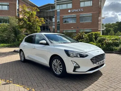 Used Ford Focus Titanium 125 HP (91 kW) 2019 White Hatchback