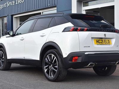 Used Peugeot 2008 Premium 129 HP (94 kW) 2021 White SUV