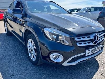 Mercedes GLA200