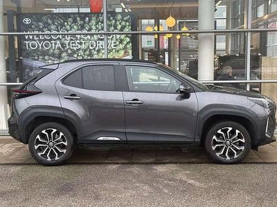 Used Toyota Yaris Cross Design 113 HP (83 kW) 2024 Grey SUV