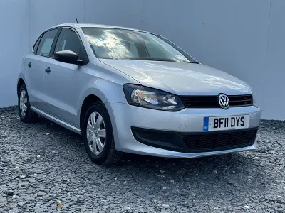 Begagnad VW Polo S 60 HK (44 kW) 2011 Silver Halvkombi