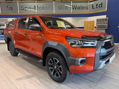 Used Toyota HiLux 204 HP (150 kW) 2021 Orange Pickup