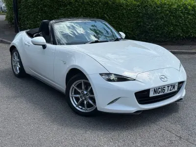 Used Mazda MX5 131 HP (96 kW) 2016 White Cabriolet
