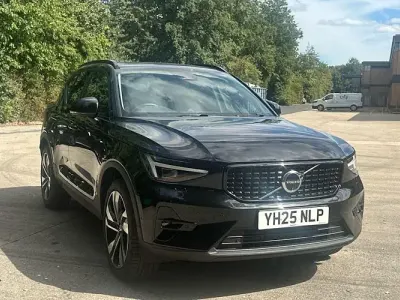 Used Volvo XC40 Ultra 163 HP (119 kW) 2027 Black SUV