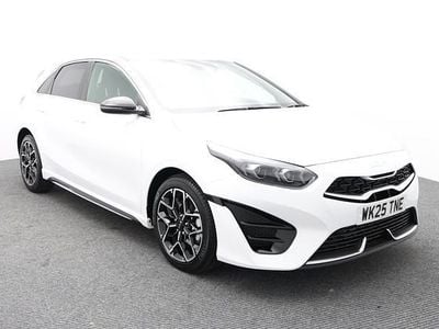 New Kia Ceed GT-Line 138 HP (101 kW) 2025 White Hatchback