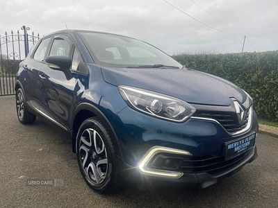Used Renault Captur Dynamique 90 HP (66 kW) 2017 Blue SUV