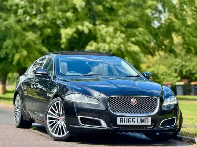Usado Jaguar XJ S 2015 Negro Berlina