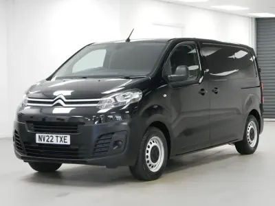 Używany Citroën Dispatch 100 KM (73 kW) 2022 Czarny Minivan