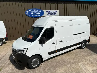 Used Renault Master Business 135 HP (99 kW) 2023 White MPV