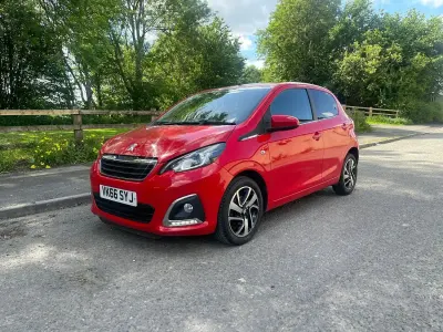 Used Peugeot 108 Allure 82 HP (60 kW) 2016 Red Hatchback