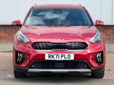 Used Kia Niro 2022 Red SUV