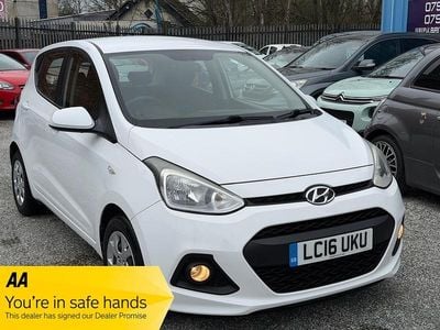 Used Hyundai i10 SE 87 HP (63 kW) 2016 White Hatchback