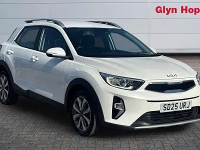 Used Kia Stonic 99 HP (72 kW) 2025 White SUV