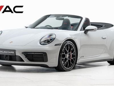 Porsche 911 Carrera 4 GTS