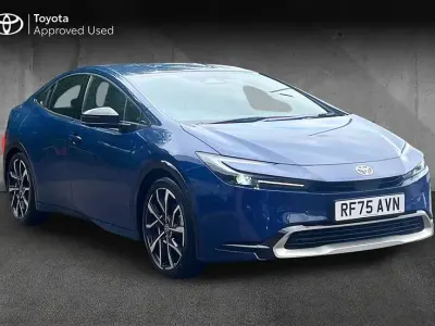 Used Toyota Prius 223 HP (164 kW) 2025 Lunar shadow Hatchback