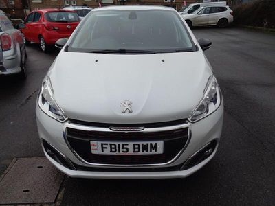 Used Peugeot 208 GT-line 110 HP (80 kW) 2015 White Hatchback