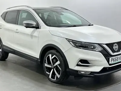 Used Nissan Qashqai Tekna+ 140 HP (102 kW) 2018 White SUV