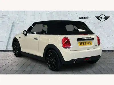 Usado Mini Cooper Cabriolet 136 HP (100 kW) 2017 Branco Cabrios