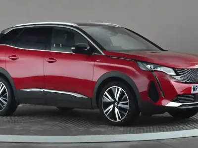 Gebraucht Peugeot 3008 Premium 131 PS (96 kW) 2022 Rot SUV