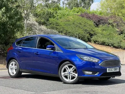 Used Ford Focus Titanium 125 HP (91 kW) 2017 Blue Hatchback