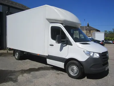 Usado Mercedes Sprinter 163 HP (119 kW) 2021 Branco Van
