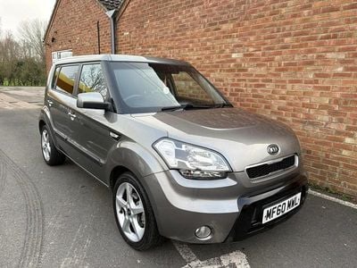 Used Kia Soul 126 HP (92 kW) 2010 Silver SUV