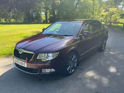 Used Skoda Superb Elegance 170 HP (125 kW) 2010 Maroon Hatchback