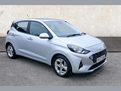 Used Hyundai i10 SE 65 HP (47 kW) 2023 Silver Hatchback