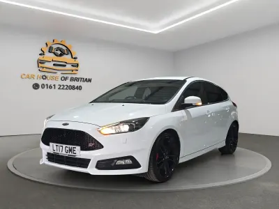 Gebraucht Ford Focus ST 2017 Weiß Kleinwagen