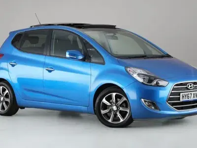 Used Hyundai ix20 Premium 90 HP (66 kW) 2017 Blue Hatchback