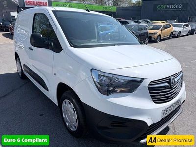 Second-hand Vauxhall Combo Edition 2020 Alb Monovolum