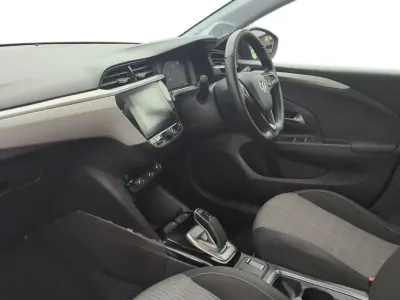 Second-hand Vauxhall Corsa-e 100 kW (136 CP) 2022 Portocaliu Hatchback