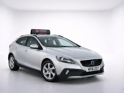 Used Volvo V40 2016 Silver Hatchback