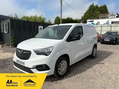 Used Vauxhall Combo 100 HP (73 kW) 2023 White MPV