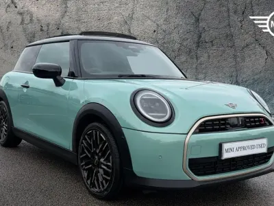Used Mini Cooper S Hatch 201 HP (147 kW) 2024 Green Hatchback