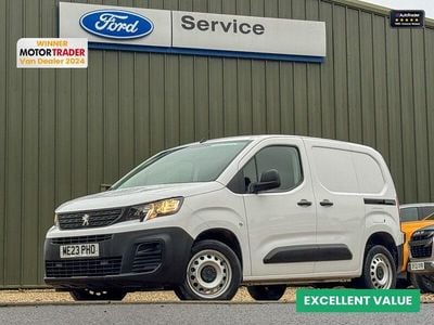 White Used 2023 Peugeot Partner Premium MPV | £11,990 (Fair price)