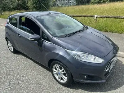 Used Ford Fiesta Zetec 82 HP (60 kW) 2015 Grey Hatchback