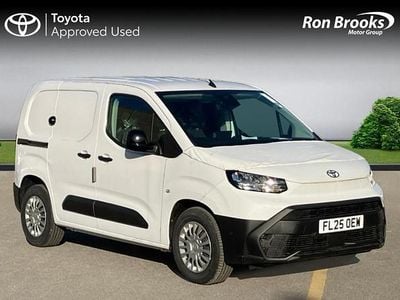 New Toyota Proace 50 kW (68 HP) 2025 White MPV