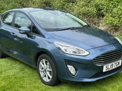 Used Ford Fiesta Zetec 86 HP (63 kW) 2019 Blue Hatchback