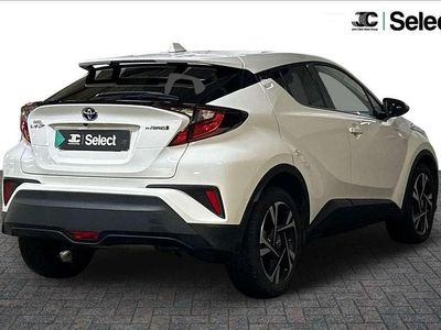 Used Toyota C-HR Design 120 HP (88 kW) 2022 White SUV