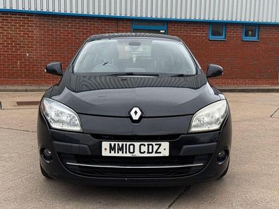 Used Renault Mégane III Dynamique 2010 Black Hatchback