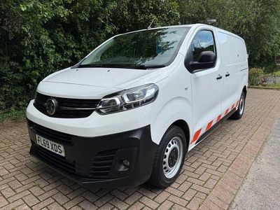 Used Vauxhall Vivaro Edition 2019 White MPV