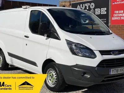 Used Ford Transit Custom 105 HP (77 kW) 2018 White Van
