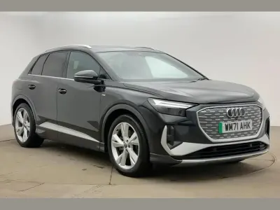 Gebraucht Audi Q4 e-tron S-Line 147 kW (200 PS) 2022 Schwarz SUV