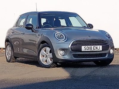 Begagnad Mini Cooper 136 HK (100 kW) 2018 Silver Halvkombi