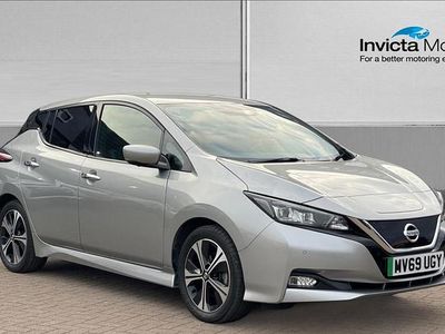 Usado Nissan Leaf Tekna 110 kW (150 HP) 2019 Prateado Citadino