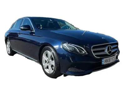 Begagnad Mercedes E220 Premium 194 HK (142 kW) 2018 Blå Sedan