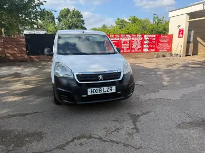 Second-hand Peugeot Partner S 2018 Alb Monovolum