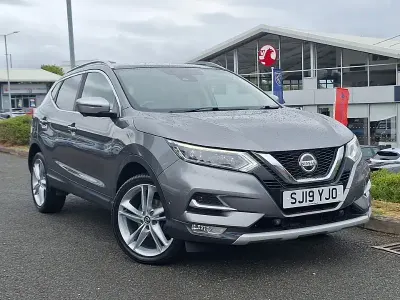Used Nissan Qashqai N-Motion 140 HP (102 kW) 2019 Grey SUV
